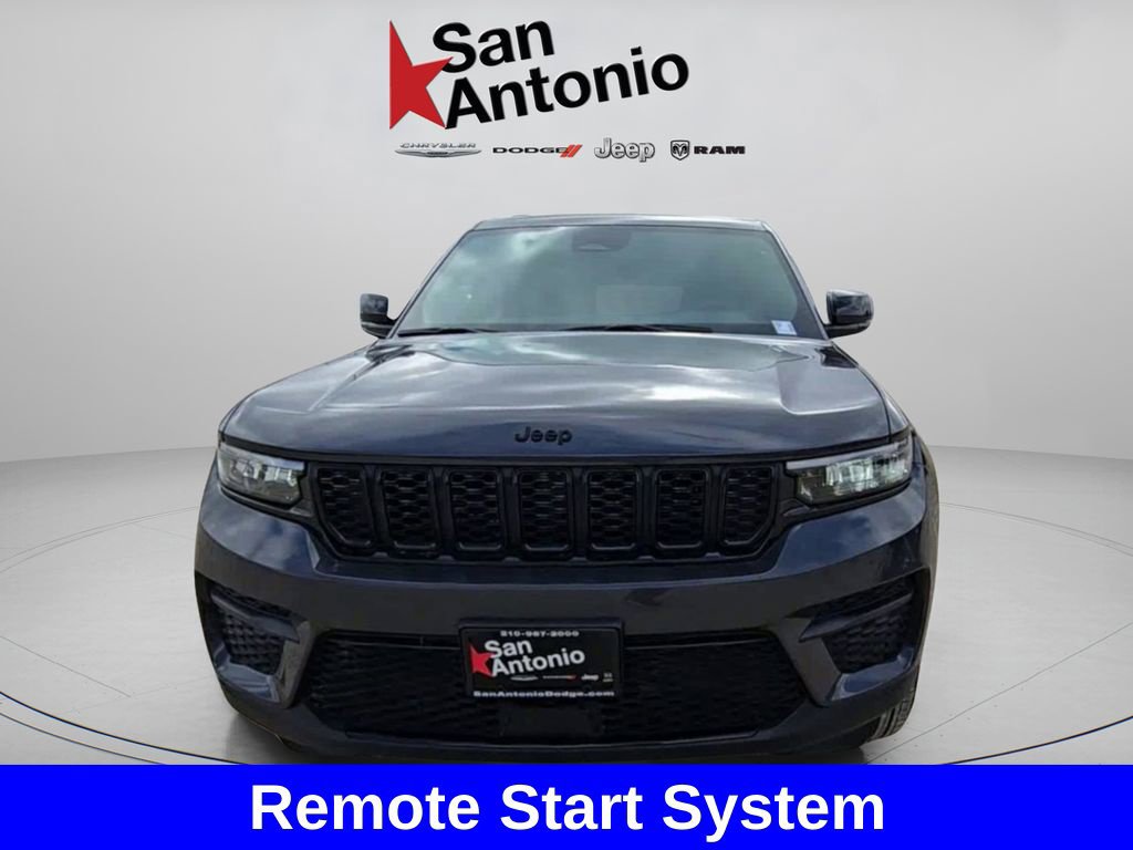 New 2025 Jeep Grand Cherokee Altitude RWD image 5