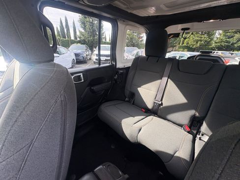 Used 2025 Jeep Wrangler Sport S image 38