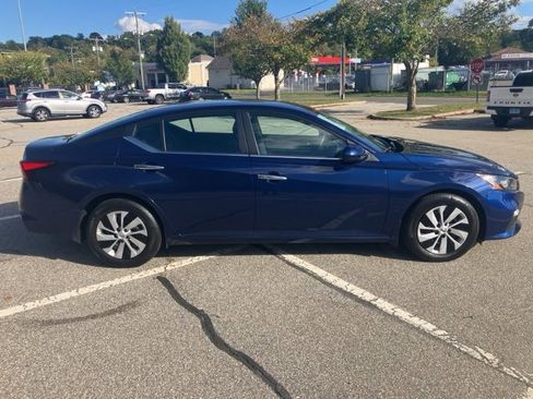 Used 2022 Nissan Altima 2.5 S image 4