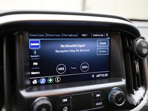 Used 2022 Chevrolet Colorado LT RWD image 25