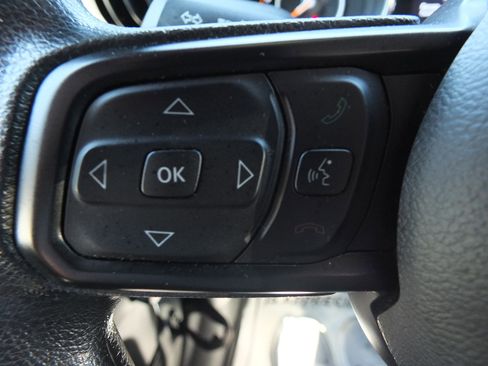 Used 2022 Jeep Wrangler Sport AWD/4WD image 17