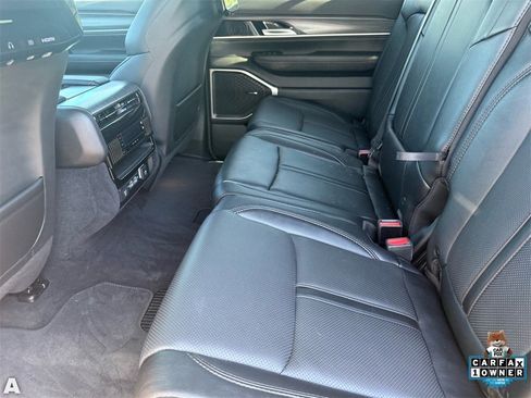 Used 2023 Jeep Wagoneer Series III w/ Rear Seat Video Group 1 image 25