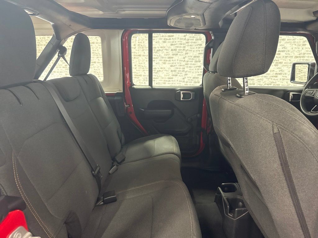 Used 2024 Jeep Wrangler Unlimited Sport AWD/4WD image 12