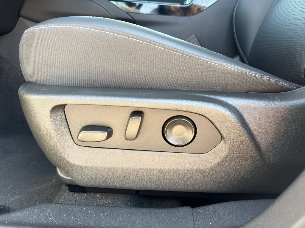 Used 2024 Buick Envision Preferred AWD/4WD image 10