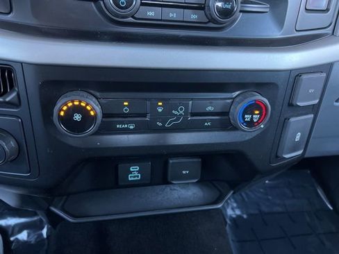 Used 2021 Ford F150 XLT image 25