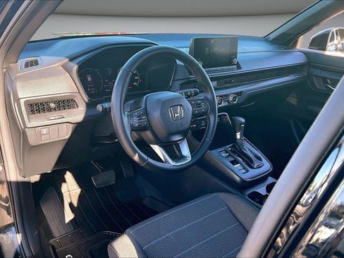 Used 2025 Honda CR-V Sport image 17