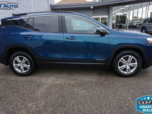 Used 2020 GMC Terrain SLE w/ Driver Convenience Package AWD/4WD image 6