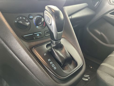 Used 2016 Ford Transit Connect XLT image 24