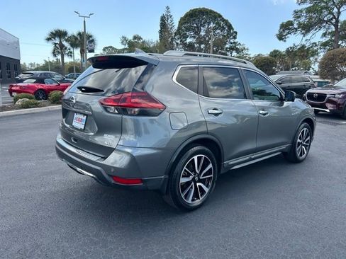 Used 2020 Nissan Rogue SL w/ Premium Package image 6