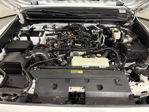 Used 2024 Toyota Tacoma SR5 RWD image 45