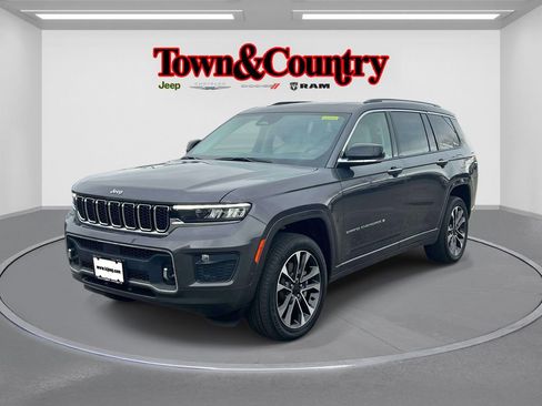 Certified 2022 Jeep Grand Cherokee L Overland AWD/4WD image 3