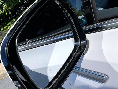 Used 2025 Kia Sorento S w/ Panoramic Sunroof Package FWD image 29