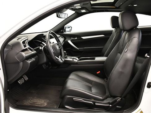 Used 2020 Honda Civic Touring image 37