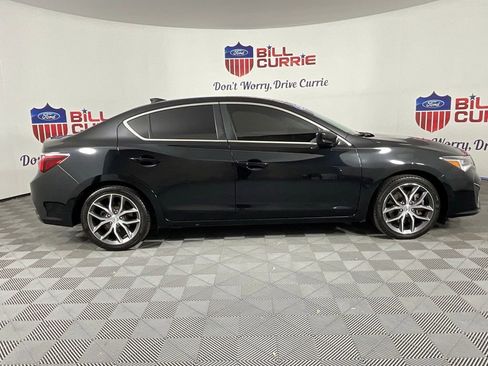 Used 2020 Acura ILX image 2