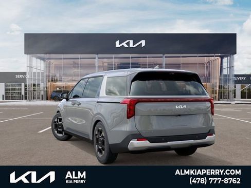 New 2026 Kia Carnival EX FWD image 4