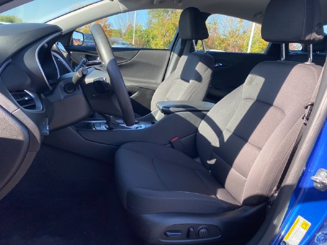 Used 2023 Chevrolet Malibu LT FWD image 15