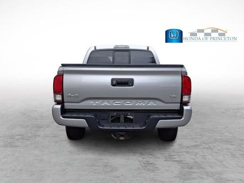 Used 2023 Toyota Tacoma SR AWD/4WD image 5