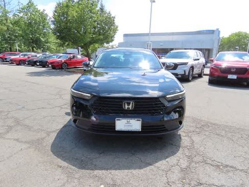 Used 2024 Honda Accord EX image 6