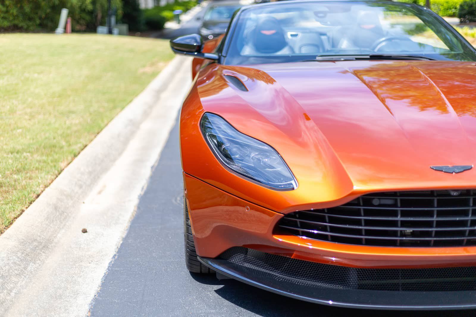 Used 2021 Aston Martin DB11 Volante RWD image 29