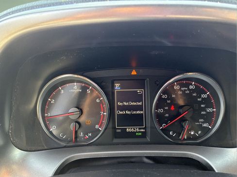 Used 2018 Toyota RAV4 SE w/ Power Extra Value Package AWD/4WD image 15