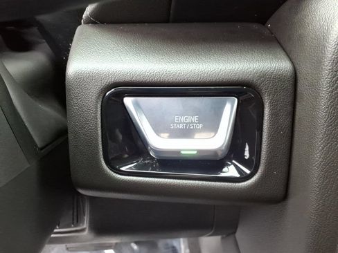 Used 2026 GMC Yukon Denali w/ Sun & Power Step Package AWD/4WD image 33