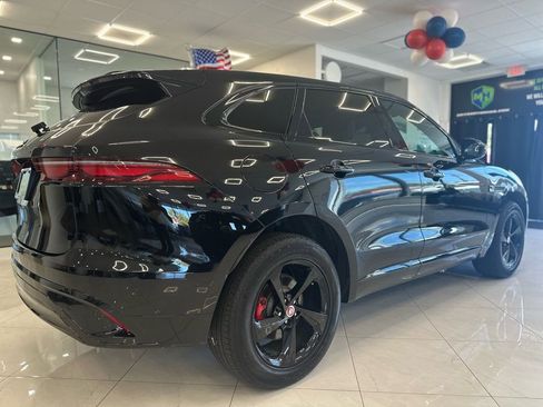 Used 2022 Jaguar F-PACE S image 12