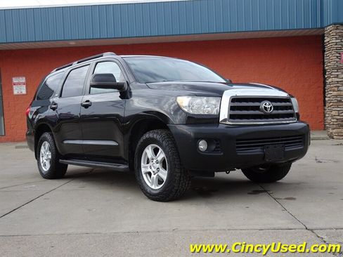Used 2012 Toyota Sequoia SR5 AWD/4WD image 4