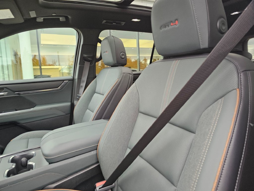 Used 2024 GMC Acadia AT4 w/ Luxury Package AWD/4WD image 24