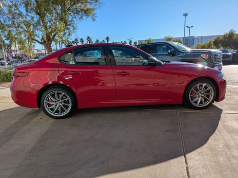 Used 2022 Alfa Romeo Giulia Sprint image 7