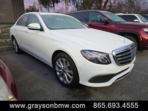 Used 2019 Mercedes-Benz E 300 4MATIC w/ Premium 1 Package image 1