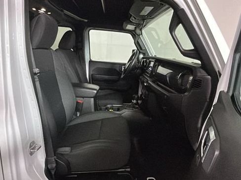 Used 2019 Jeep Wrangler Unlimited Sport AWD/4WD image 27