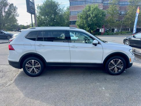 Used 2018 Volkswagen Tiguan SEL AWD/4WD image 7