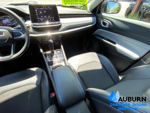 Used 2022 Jeep Compass Latitude FWD image 23