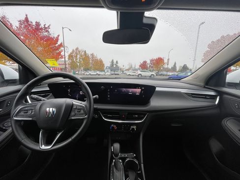 Used 2025 Buick Encore GX Preferred image 33