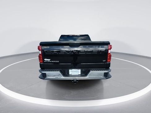Used 2023 Chevrolet Silverado 1500 LT AWD/4WD image 7
