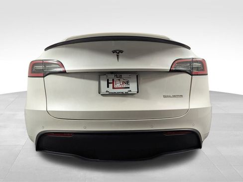 Used 2022 Tesla Model Y Performance image 24