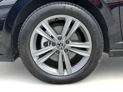 Used 2023 Volkswagen Jetta SE image 10