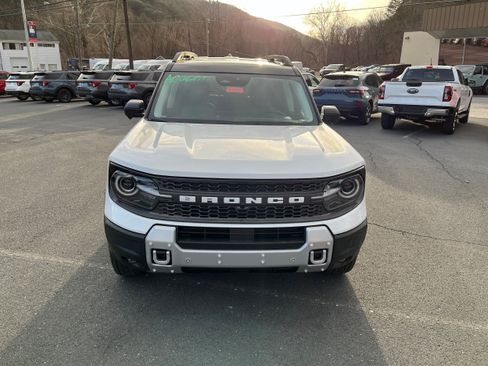 New 2025 Ford Bronco Sport Badlands w/ Badlands Tech Package AWD/4WD image 2