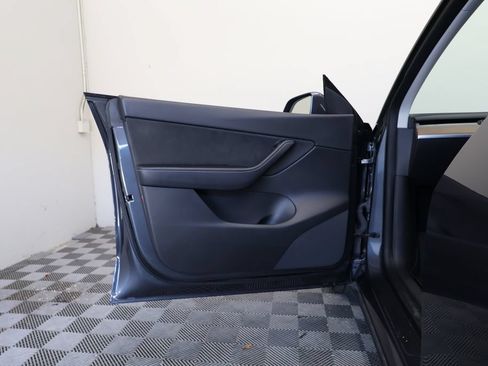 Used 2022 Tesla Model Y Performance AWD/4WD image 15