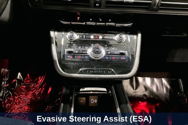 Used 2022 Lincoln Corsair Reserve AWD/4WD image 22
