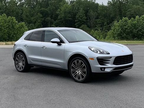 Used 2016 Porsche Macan S image 1
