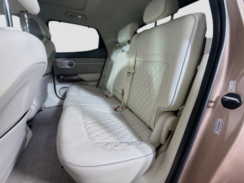 Used 2023 Genesis GV60 Performance image 25