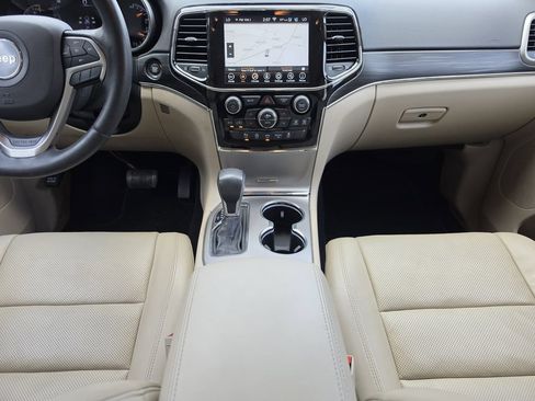Certified 2020 Jeep Grand Cherokee Limited w/ Luxury Group II AWD/4WD image 16
