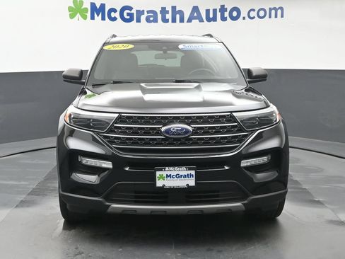 Used 2020 Ford Explorer XLT w/ Equipment Group 202A AWD/4WD image 6