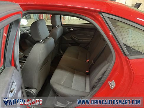 Used 2015 Ford Focus SE image 22