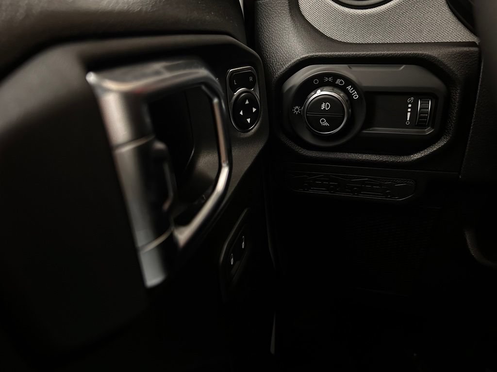 New 2026 Jeep Gladiator Sport AWD/4WD image 19