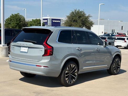 New 2026 Volvo XC90 T8 Plus w/ Protection Package Premier AWD/4WD image 6