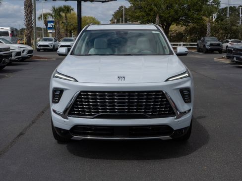 New 2026 Buick Enclave Avenir w/ Super Cruise Package image 8