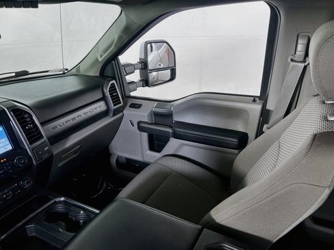 Used 2019 Ford F250 XLT w/ XLT Premium Package AWD/4WD image 22