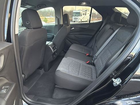 Used 2022 Chevrolet Equinox LT image 24